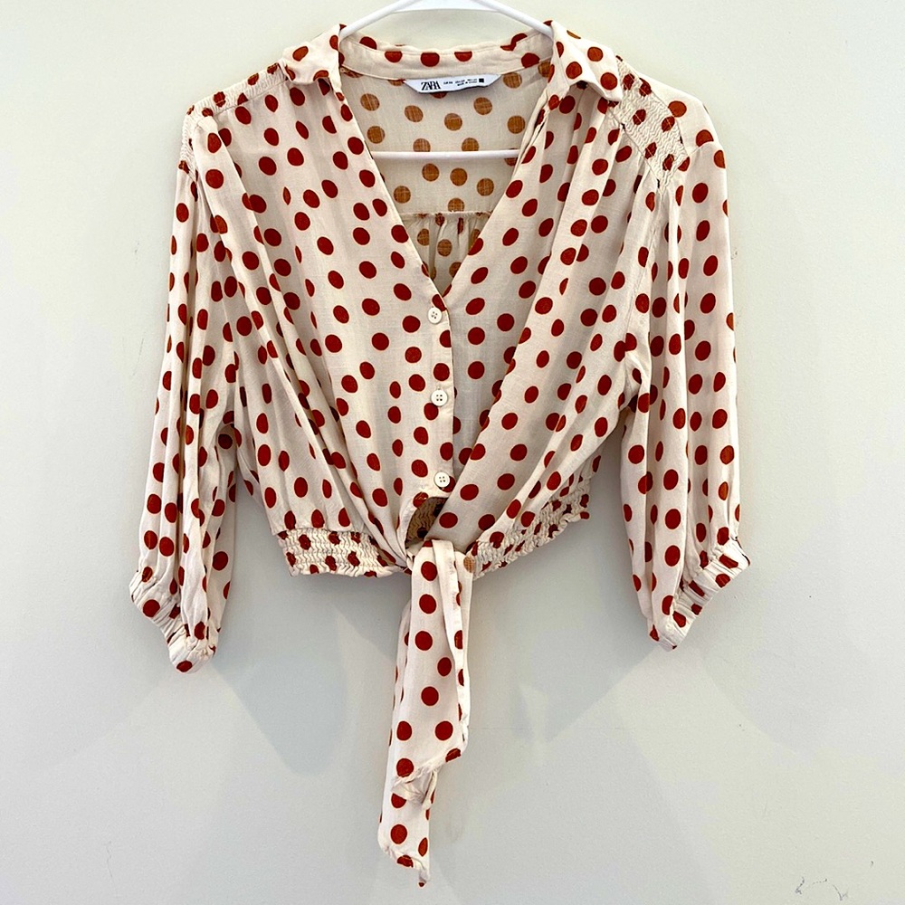 Polkadotted Zara button up tie crop top